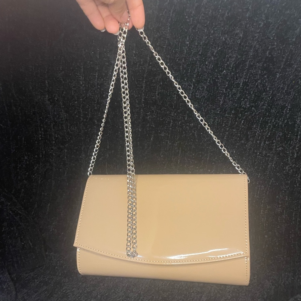 Wallyn’s evening bag